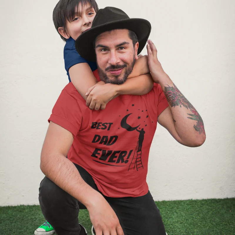red tee