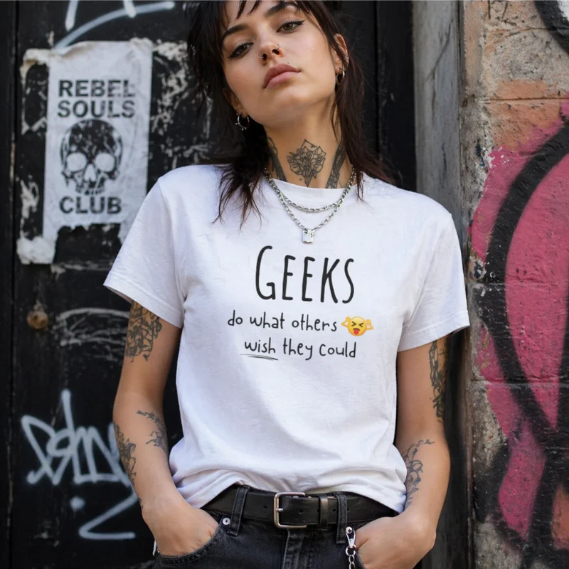 White tee